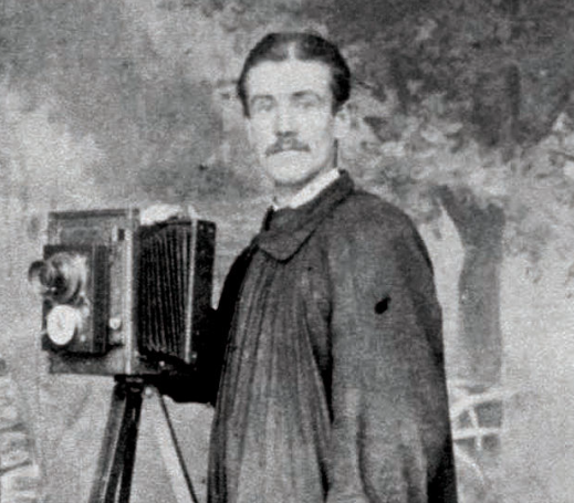 シモン・ティソ・デュポンのルイ13世のカメラマンの時の写真